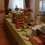 Blaha Lujza 3* באלאטונפורד