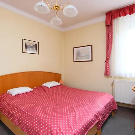Отель Blaha Lujza