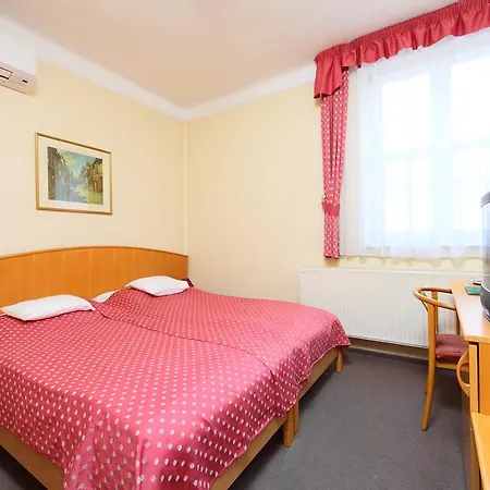 Blaha Lujza Hotel
