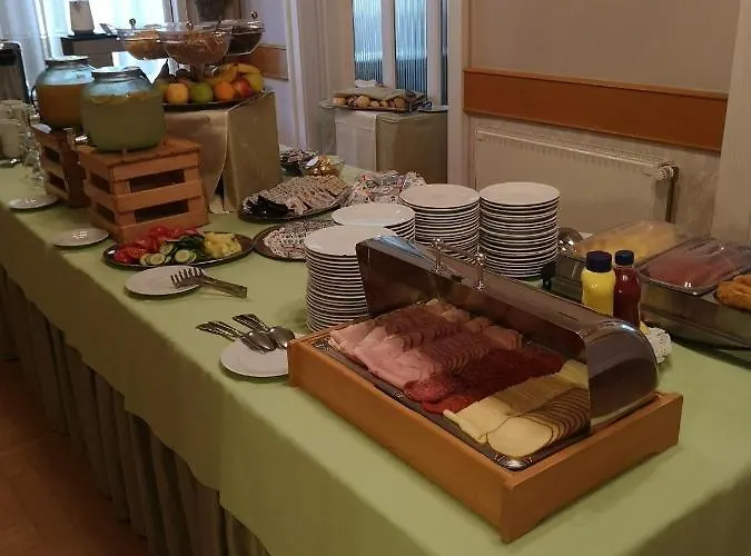 ホテル Blaha Lujza バラトンフレド