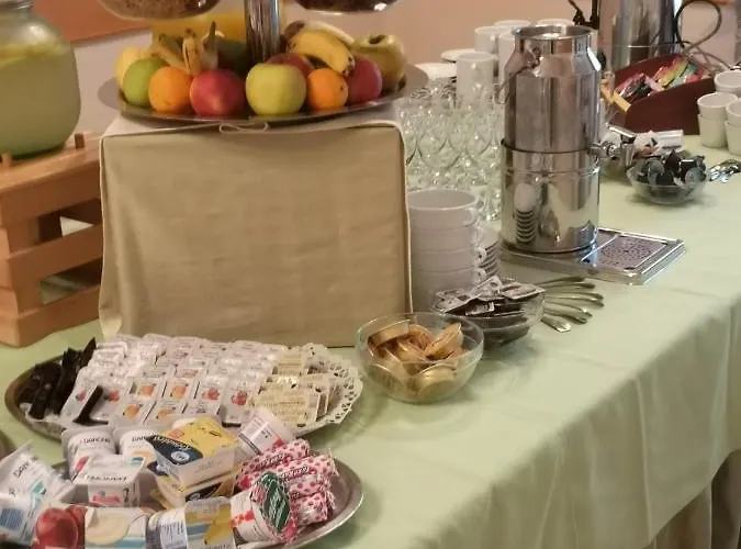 Blaha Lujza 3* באלאטונפורד