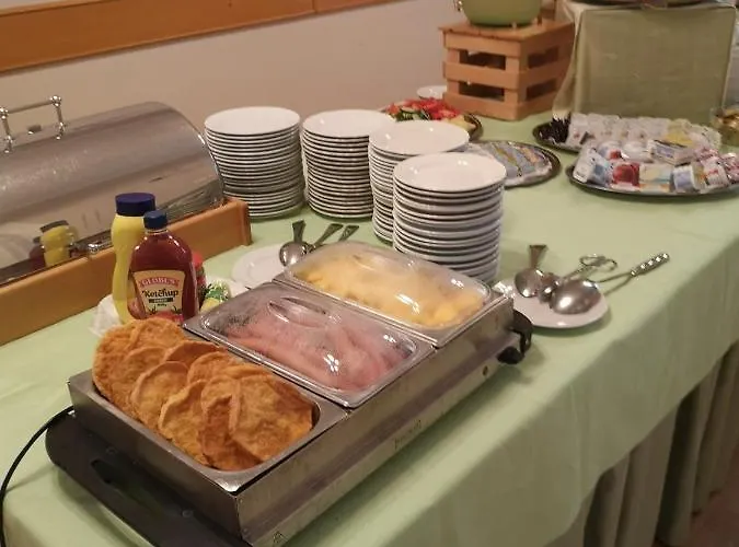 Blaha Lujza מלון באלאטונפורד