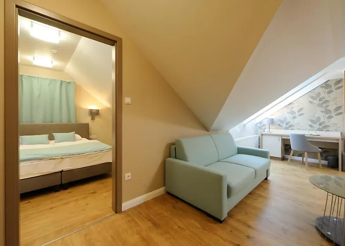 מלון Blaha Lujza 3*