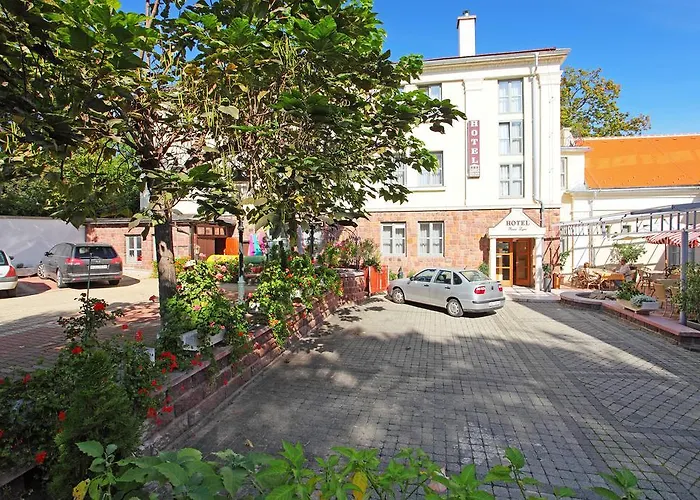 Blaha Lujza Отель Балатонфюред