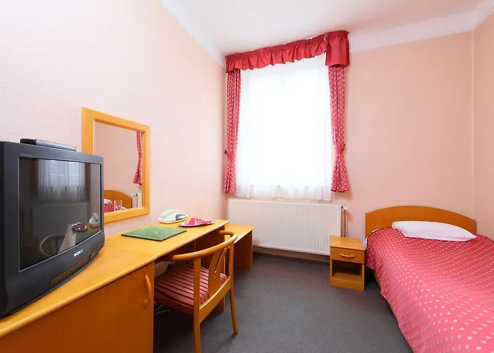 מלון Blaha Lujza באלאטונפורד