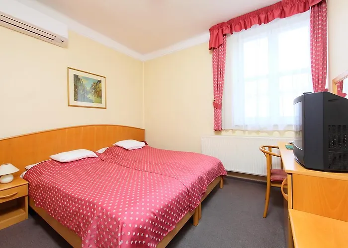 Blaha Lujza Отель