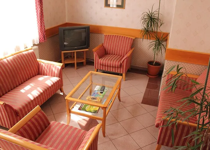 Blaha Lujza Отель Балатонфюред