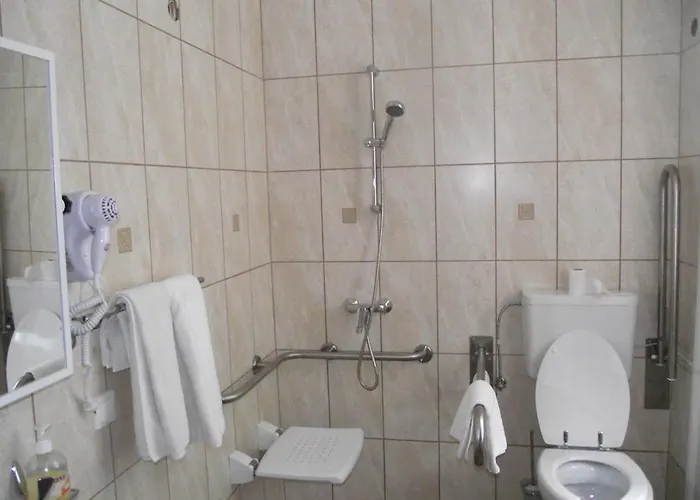 Blaha Lujza 3* באלאטונפורד